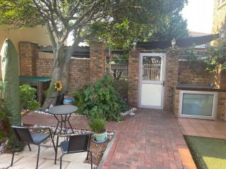 Morrison Hotel - Parklands - 2