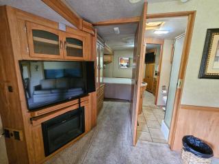 Majestic Quick Stop RV on Farm - 6