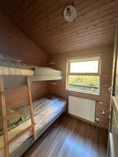 Lakeside cabin in Thingvellir #4 - 2