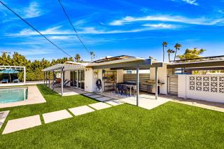 Iconic Mid-Century Modern Escape Permit# 4729 - Palm Springs - 3