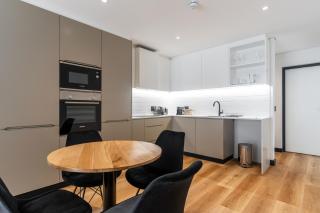 204 Marvol - Sea Point 1 Bedroom Apartment - Private Balcony - Cape Town - 9