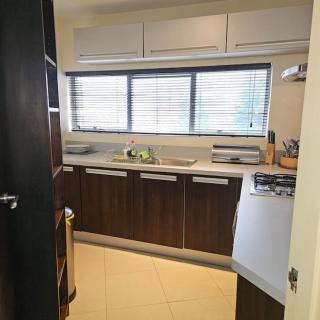 Spacious Two Bedroom Apartment in South Kensington - 4
