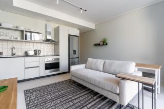 The Rose 202 -2Bedroom Apartment with Rooftop Pool - 1