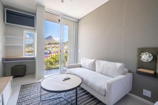 The Rose 602: Modern City Apartment with Views - Cidade Do Cabo - 0