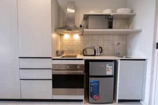 The Rose 405: Modern Studio Aprt with Rooftop Pool - Cidade Do Cabo - 3