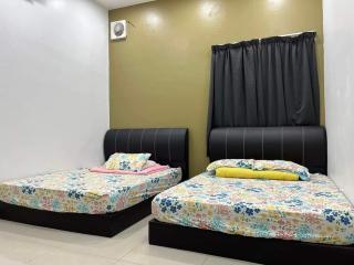 RALI D & E 32Pax 2 room BBQ 2 room KARAOKe 2 room swimming pool - 0