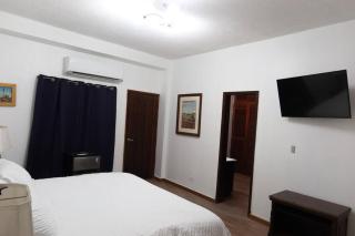 Spacious Room in prime Location - San Pedro Sula - 3