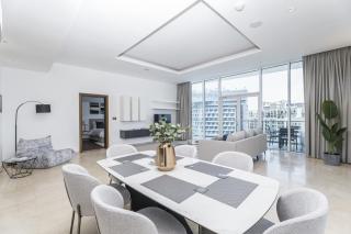 Oceana Baltic Palm West Beach Views 3 bd Sleeps 7 - Dubai - 8