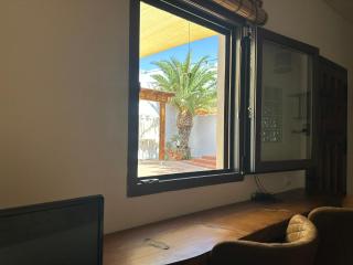 Romántico estudio rodeado de naturaleza con jacuzzi gigante - 4