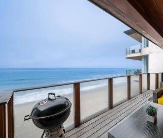 Oceanfront 1-Bedroom House on Pacific Coast Highway with Private Beach Access & Stunning Views - 3