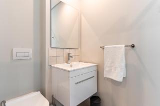 The Rose 307: Modern City Apartment with Pool - Cape Town - 1