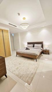 Luxury 2BR Midtown Apartment - Dubai - 5