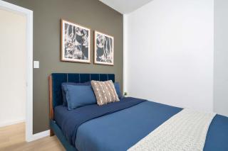 Spacious 2BR near UofT and College - 9