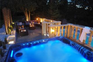 New School Rooms estate close to Bath including heated swimming pool,hot tub,WIFI, pool table, parking - 1