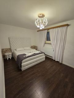 2BDR Apt with See View - Free Parking - 8