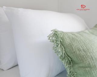 Spacious 1 Bed Flat for Contractors Leisure and Relocation Guests by Icon Living Properties Short Lets and Serviced Accommodation Barking - Barking - 8