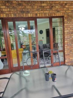 Leetong Holiday Home - Hazyview - 3