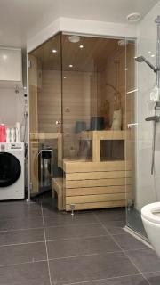 Stylish & Spacious Apartment Near Helsinki Center - 1