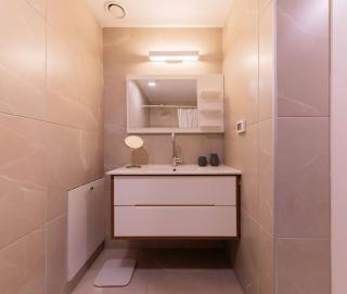 Luxurious Apartment in Tel Aviv with Terrace and Pool - Tel Aviv - 9