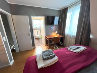 Doppelzimmer, eigenes Bad, stadtnahe, ruhig, Airport nahe! - Bönningstedt - 7
