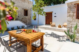 The calopes suites - Paphos - 5