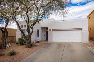 Luxury Foothills Oasis with Mountain Views - Tucson - 8