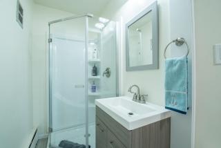 Geneva Beach House Delavan Suite - Half Mile Walk to the Lake - Shared Backyard - Parking - Lake Geneva - 6