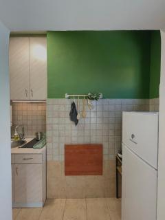 Debar Maalo 2bdrm apt, 2 min walk to City Park - 6