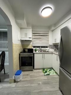 Toronto Midtown Room with Queen Bed - Toronto - 3