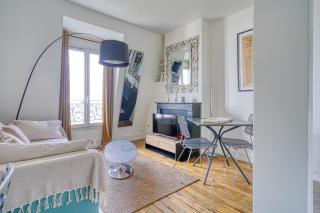 F2 Parisien - Père Lachaise - Paris - 1