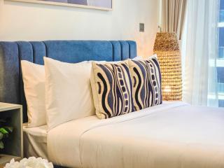 EasyGo- Lavish STU with Pool view in Azizi Riviera - Dubai - 5