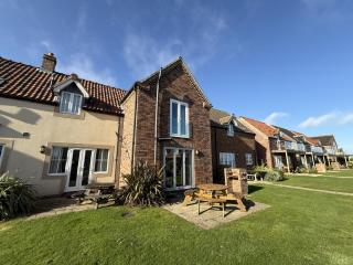 Beachside Cottage - Filey - 0