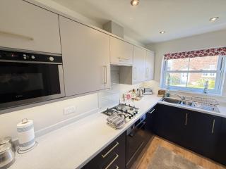 Beachside Cottage - Part of the The Bay Filey Holiday Village with pool, gym and direct beach access, pub, restaurant, tennis and meadows walks - 1