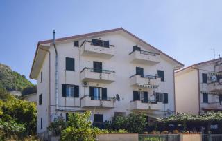 Nice Apartment In Belmonte Calabro - 5