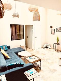 Stylish Loft Paris 17- 3 bdrs - 2 bathrs - 7 pers - 7