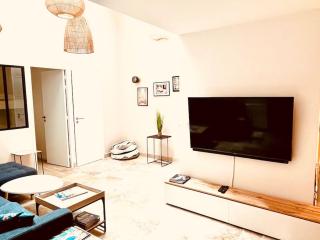 Stylish Loft Paris 17- 3 bdrs - 2 bathrs - 7 pers - París - 6