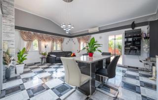 Beautiful Apartment In Pula With Wifi - 9