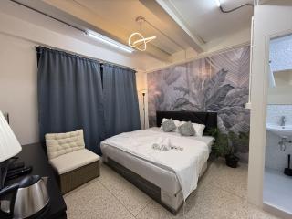 Twenty Two Place Sukhumvit 22 - 0