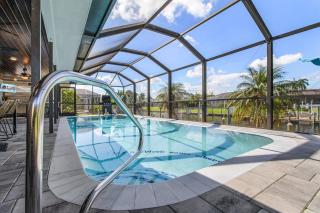 Direct Gulf Access, Expansive Lanai, Heated Pool - The Nautical - Roelens - Cape Coral - 0