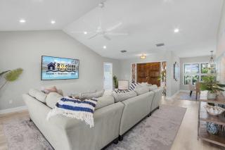Direct Gulf Access, Expansive Lanai, Heated Pool - The Nautical - Roelens - Cape Coral - 5