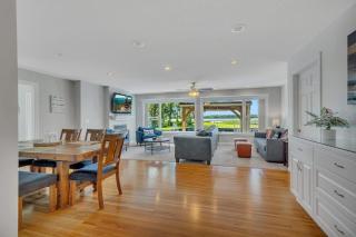 Lake Front Home with Pool and Stunning Views - Annandale - 7