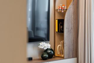Luxury, Spacious Apartment in Dubai Creek Harbour - By DuStay - Dubai - 2