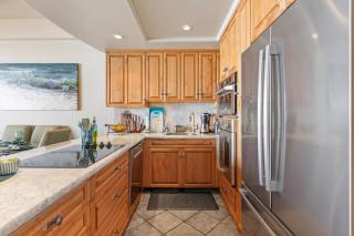 Penthouse 3BR with Oceanfront Views I Vaulted Ceiling - 1