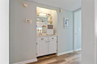 Seascape 207 - Oceanfront - Crescent Beach Section - Myrtle Beach - 3