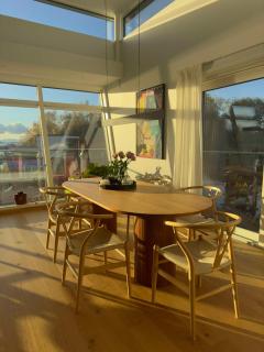 Seaview and private roof top terrace with jacuzzi in Lofoten - 5