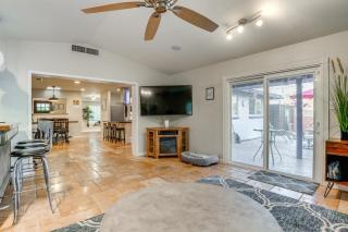 Game Room and Pool Pet-Friendly Home in Scottsdale - Scottsdale - 5