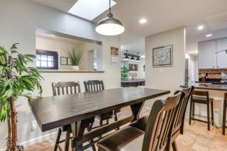 Game Room and Pool Pet-Friendly Home in Scottsdale - Scottsdale - 3
