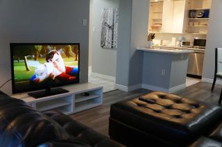 Elegant 2-Bedroom Corporate Housing in Downtown Calgary for Prime Stays - Calgary - 8