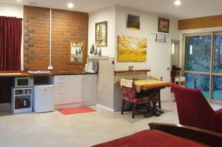 Your stay starts with dinner in our home - Whanganui - 3