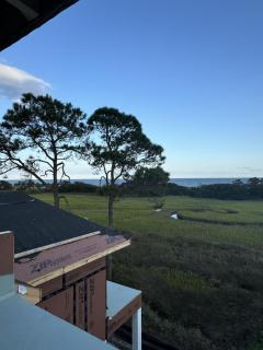 Luxurious 7-Bedroom Retreat at Burkes Beach, Hilton Head Island - Hilton Head Island - 2